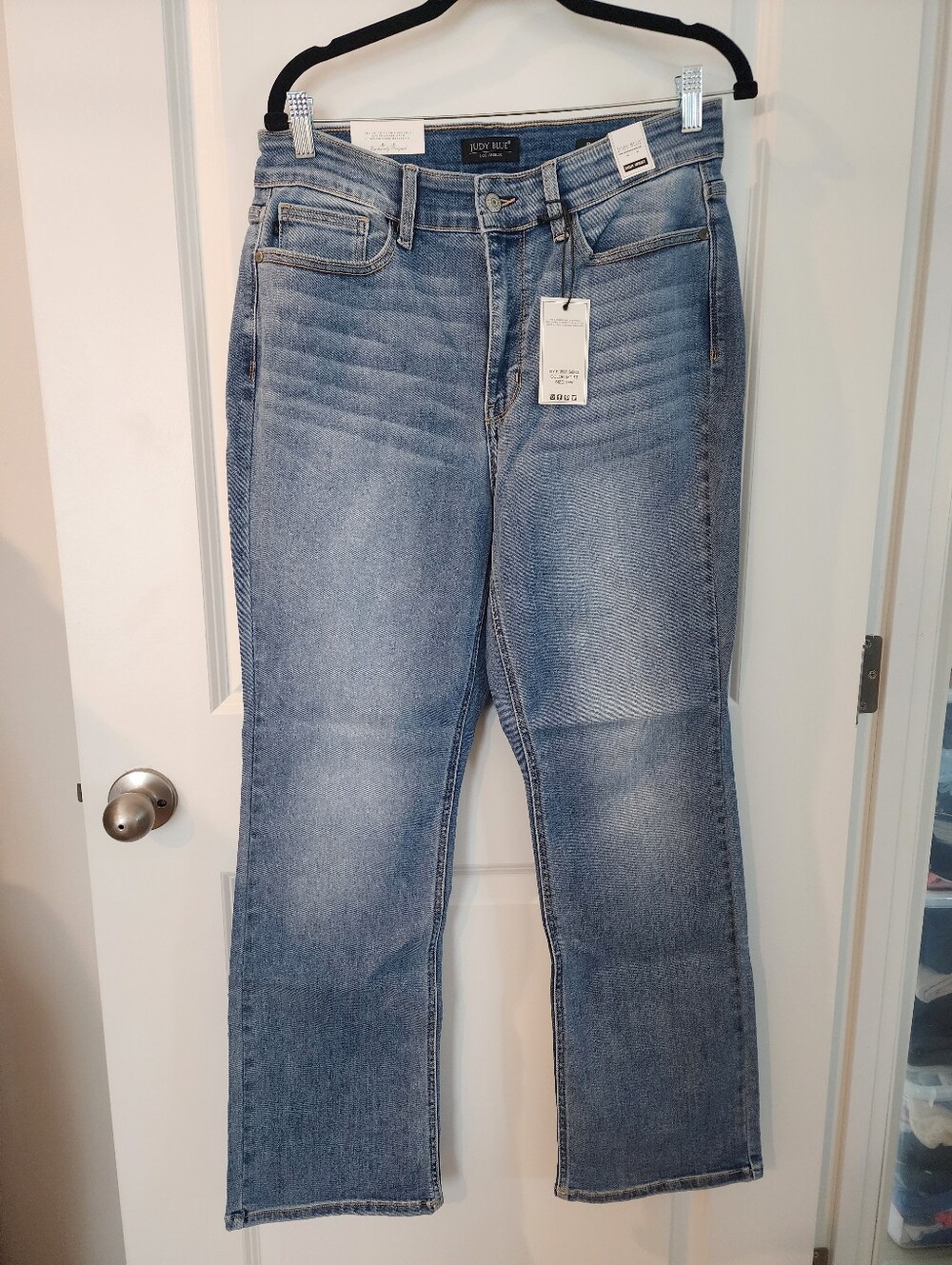 NWT! Judy Blue Women's Medium Blue Bootcut Jeans Size 14w.